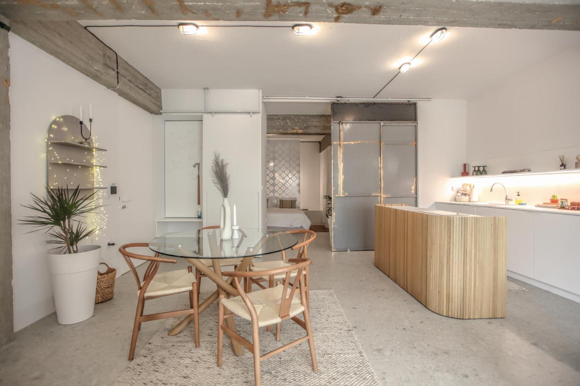 Convent - Huge One Combination Appartement *