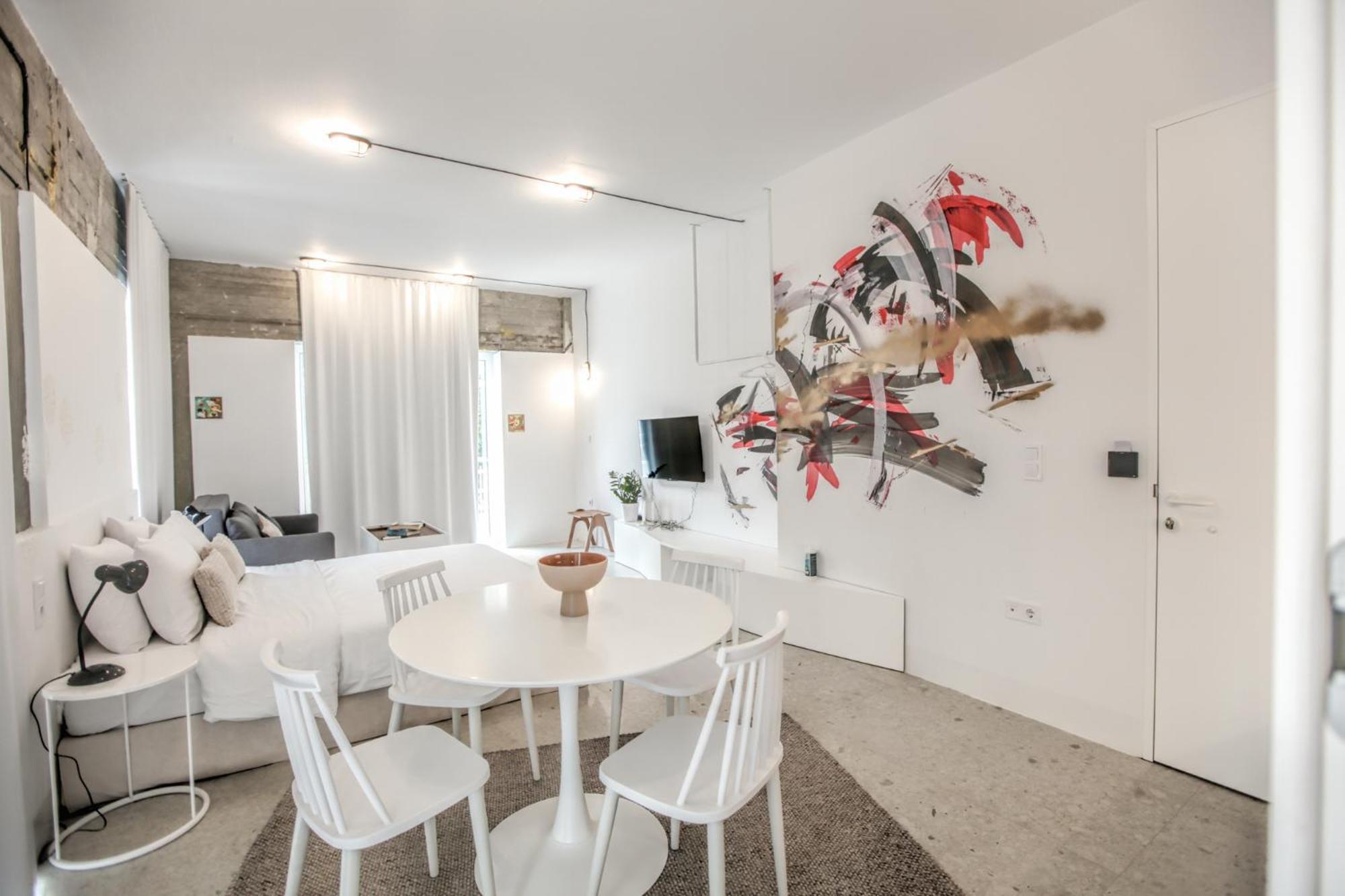 Convent - Huge One Combination Appartement
